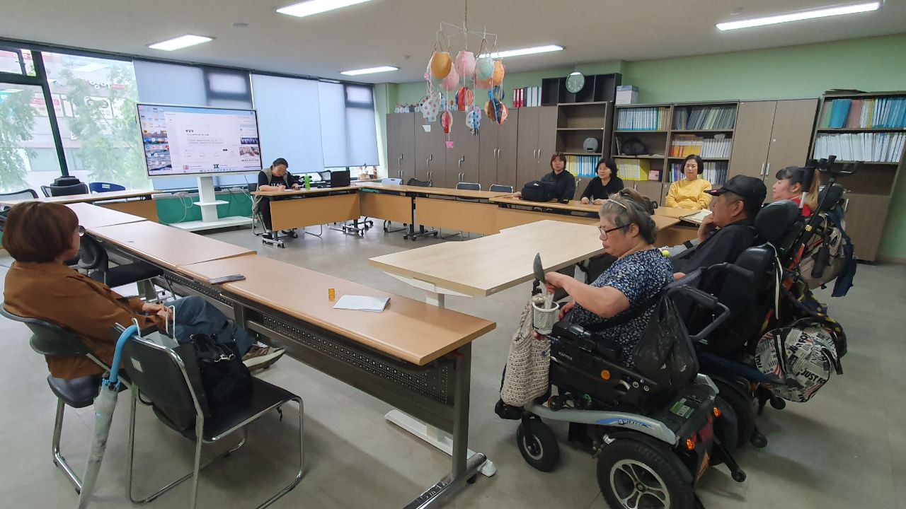 More Then 활동 사진 2