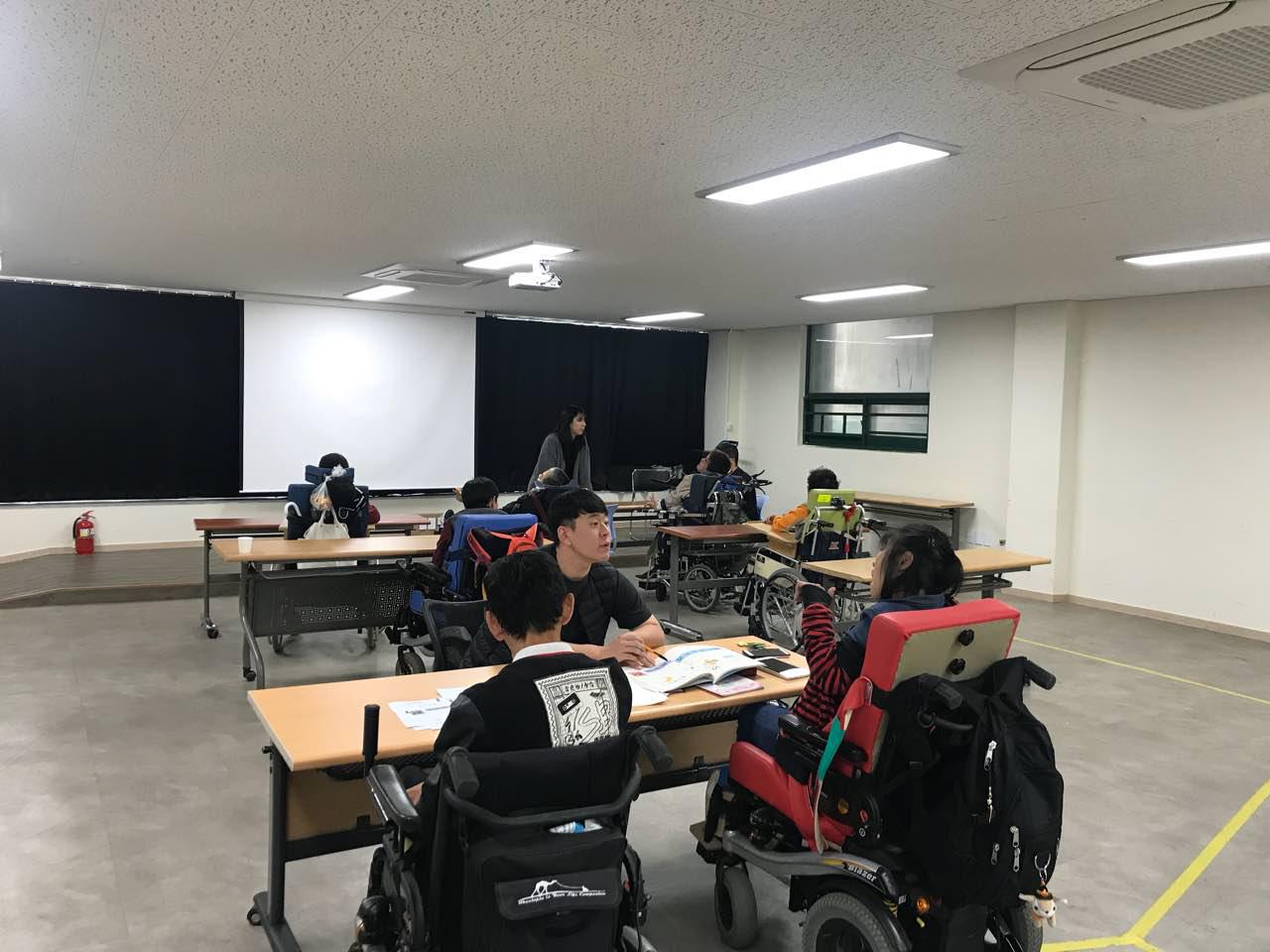 2018년 10월 15일 - 국어수업 사진