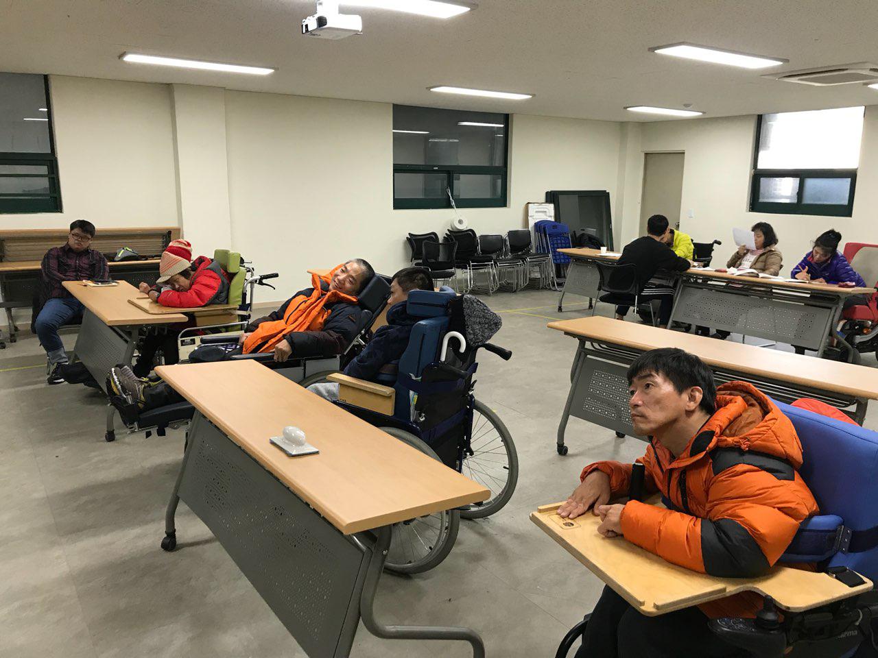 2018년 11월 26일 - 국어수업 사진