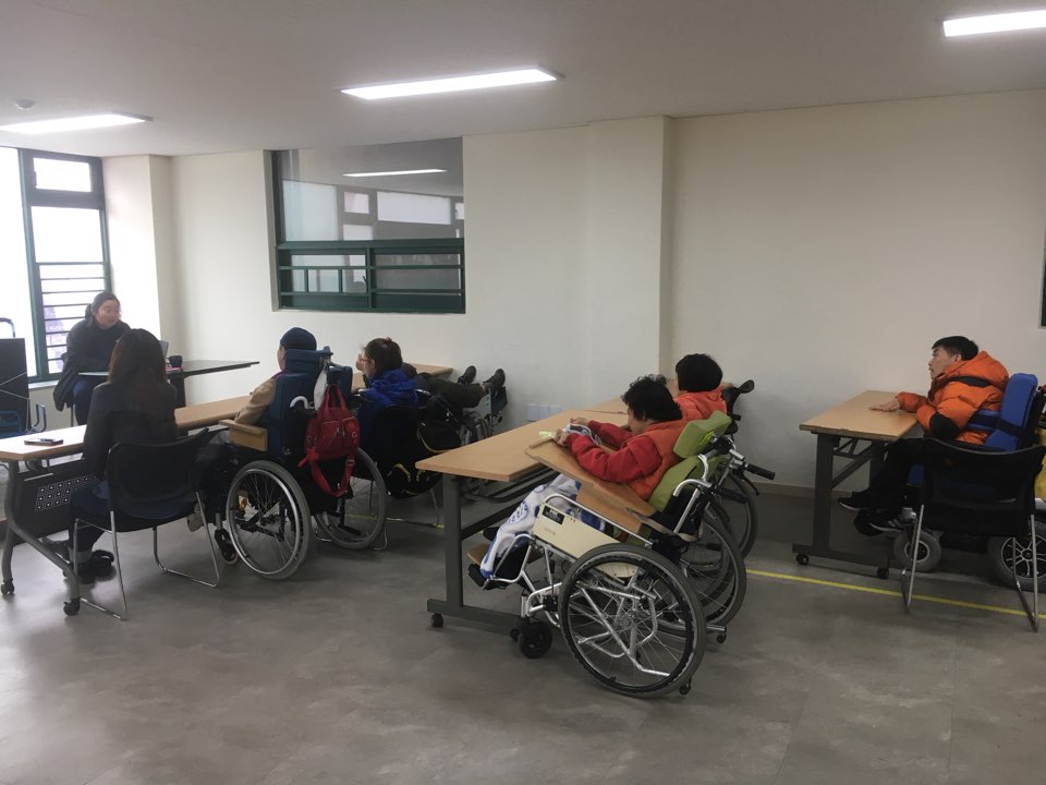 2018년 4월 6일 - 사회수업 사진