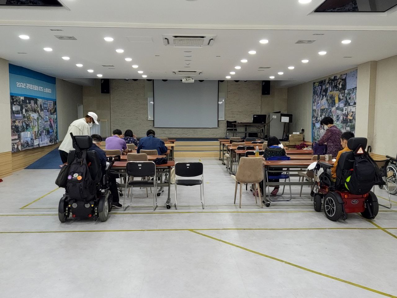 2022/09/20(화) - 점심식사(청국장, 제육볶음, 느타리버섯볶음, 무쌈...)