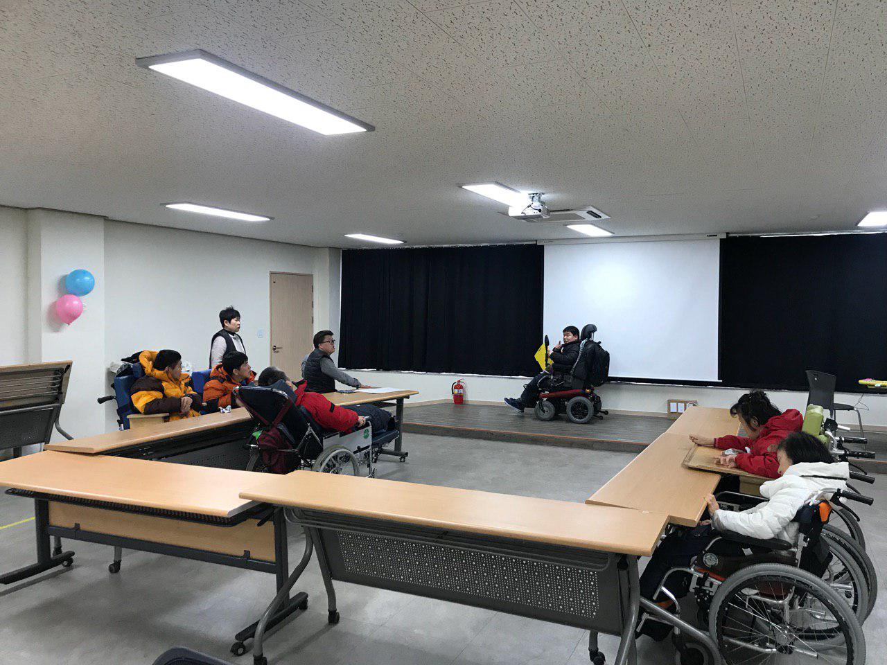 2019년 2월 18일 - 국어수업 사진