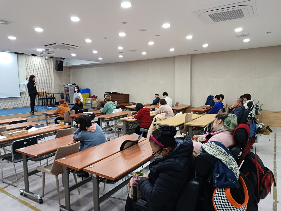 2024년 3월 29일(금) 해피투게더 중등 시민 사회 수업 사진