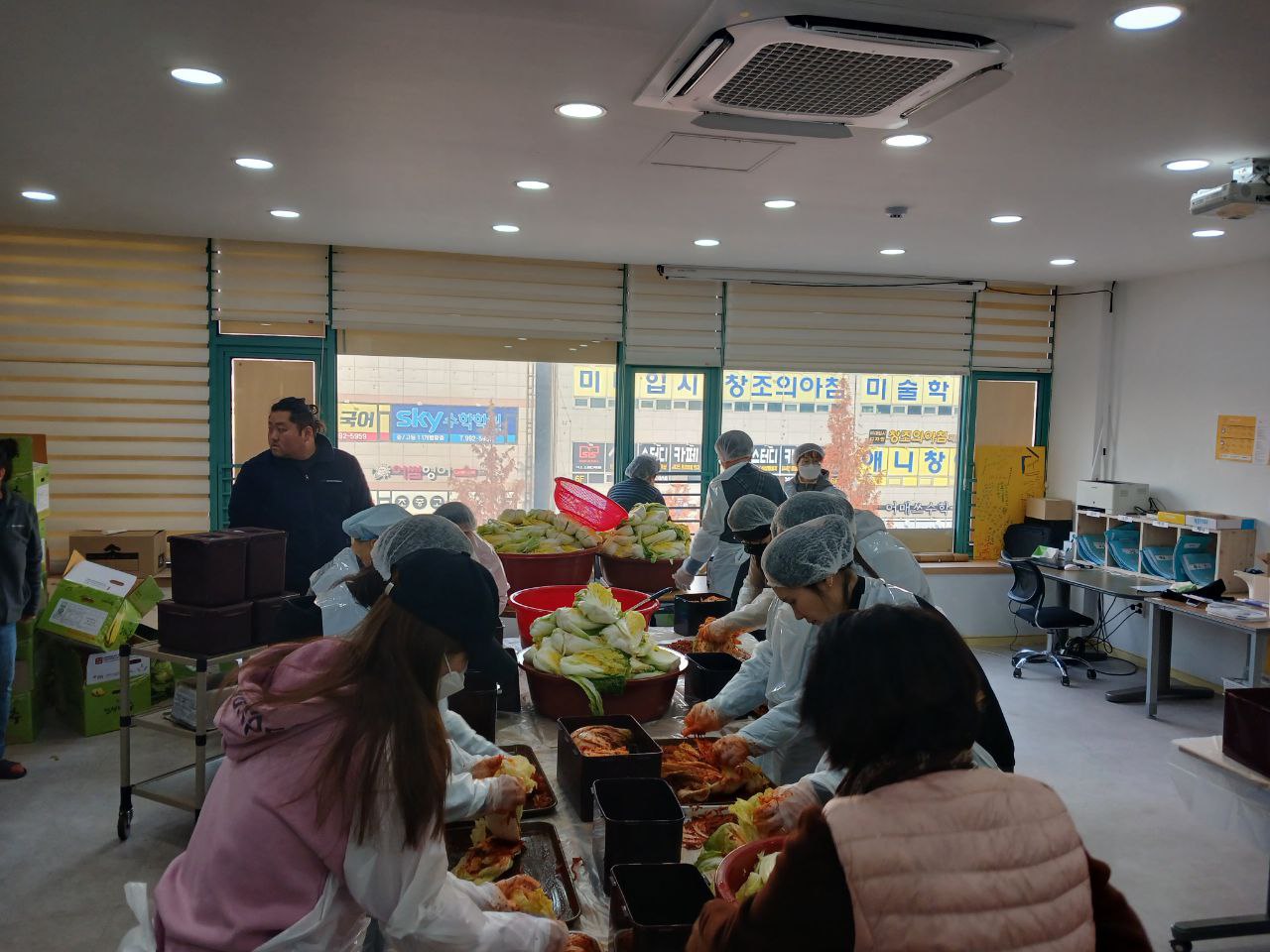 2024년 12월 11일(수) 김포 장애인 야학 김장 만들기 사진