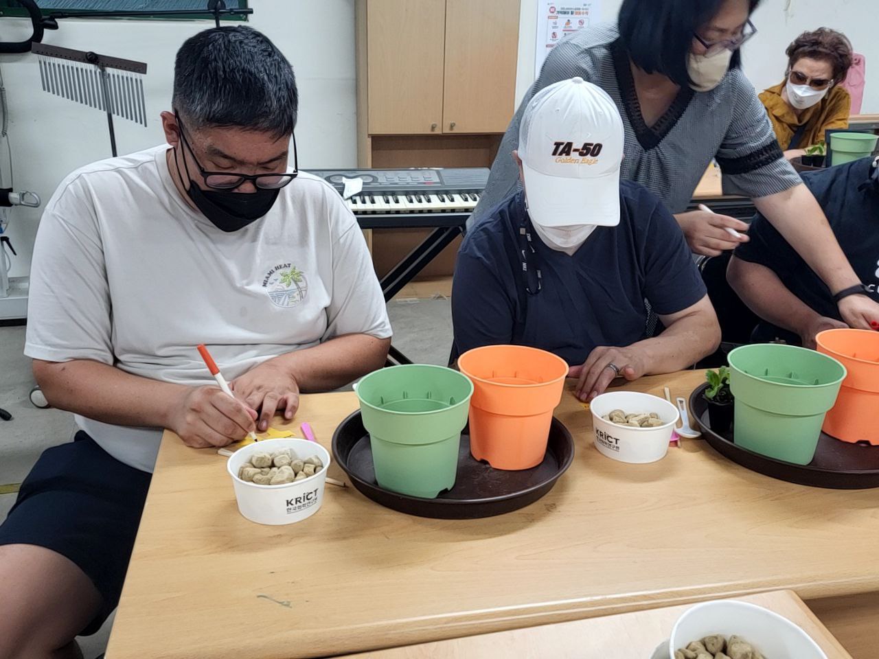 2022/09/13(화) - 원예(아삭이상추, 유럽상추 심기)