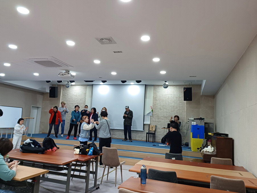 2024년 4월 15일(월) 춤 수업 사진
