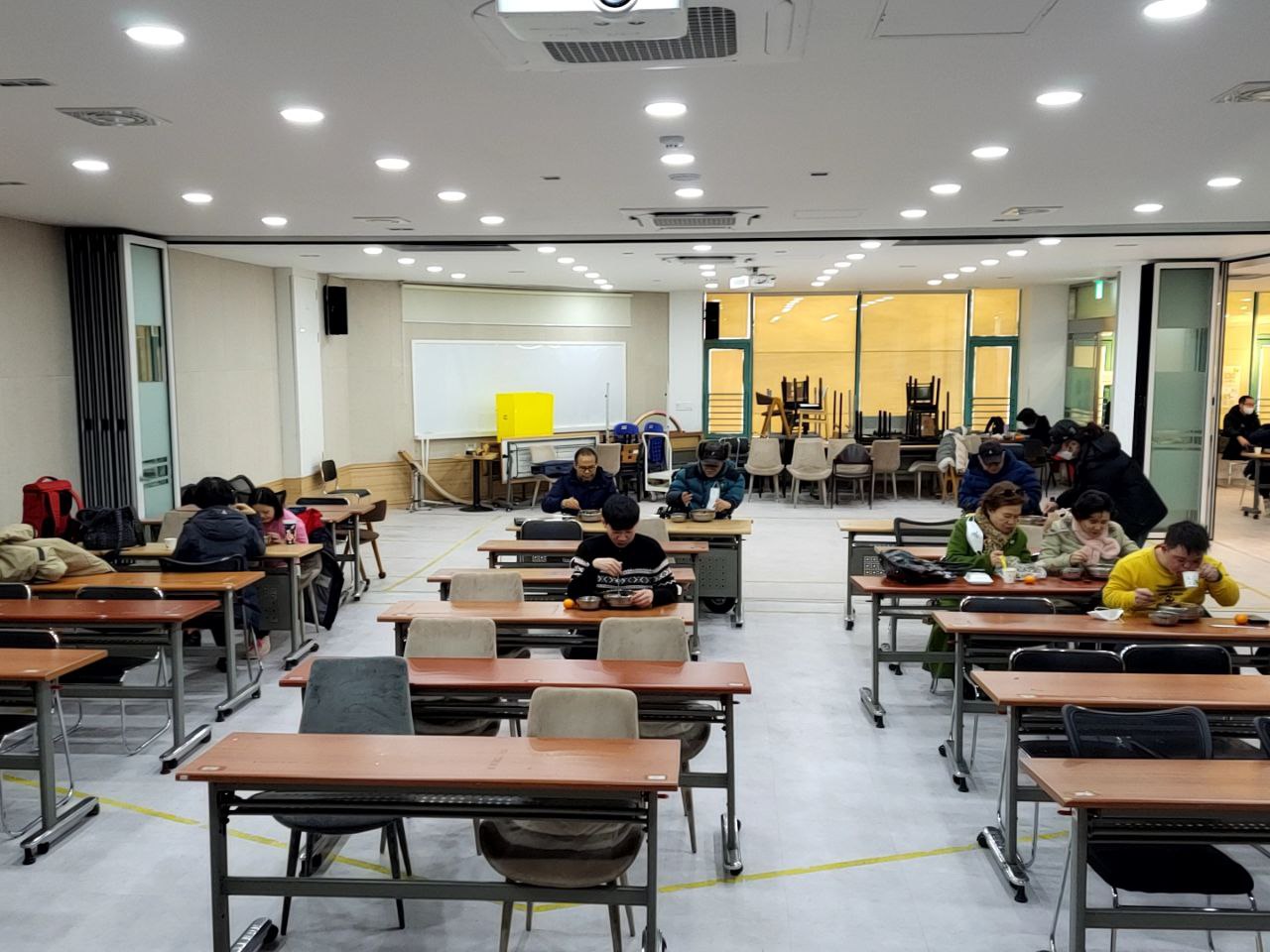 2023/1/31(화)- 점심식사(비빔밥,약고추장,다시마무국...)