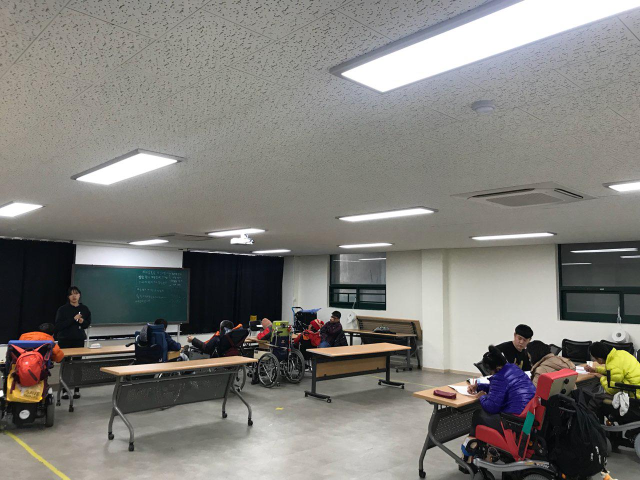 2018년 11월 26일 - 국어수업 사진