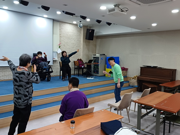 2024년 3월 11일(월) 춤 수업 사진
