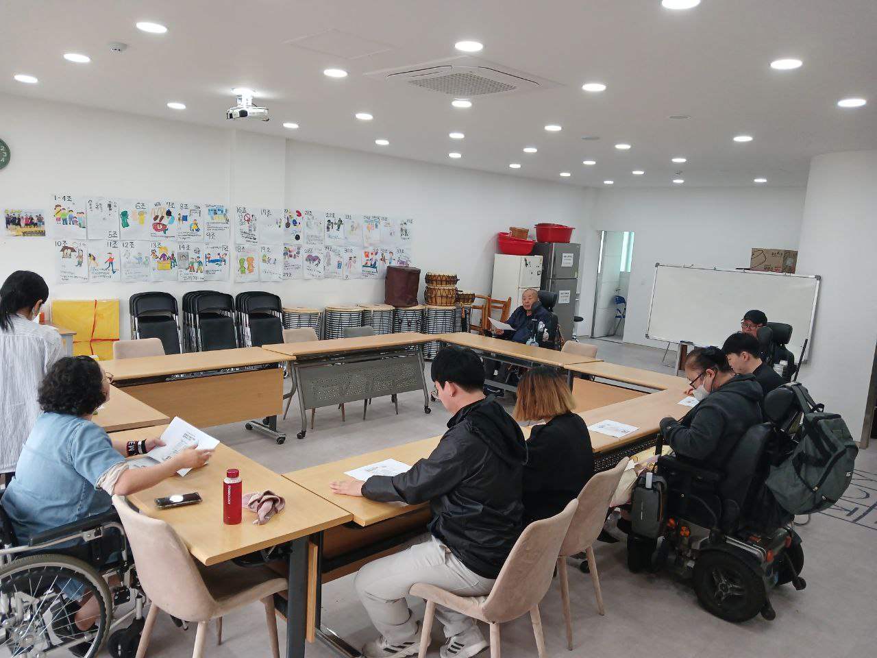 2024년 10월 15일(화) 중등수학 수업사진
