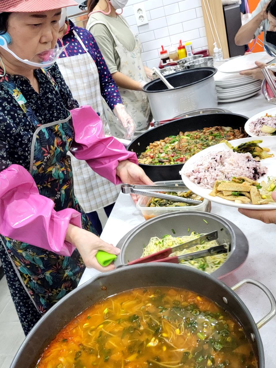 2022/08/23(화) - 점심식사(닭찜, 어묵볶음...)