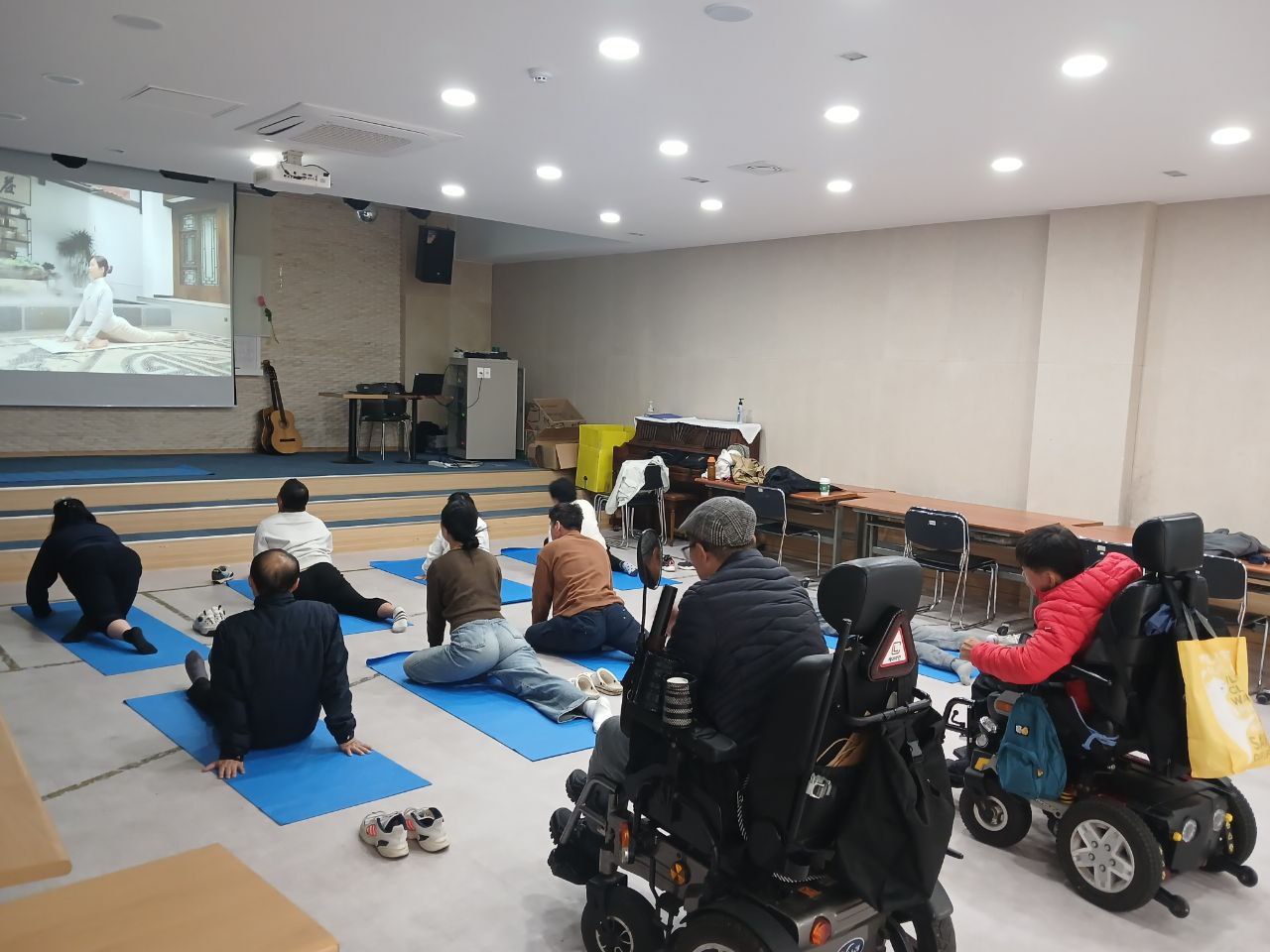 2024년 11월 14일(목) 튼튼교실 수업사진입니다