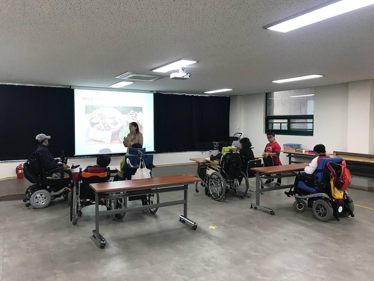 2018년 10월 11일 - 발달수업 사진