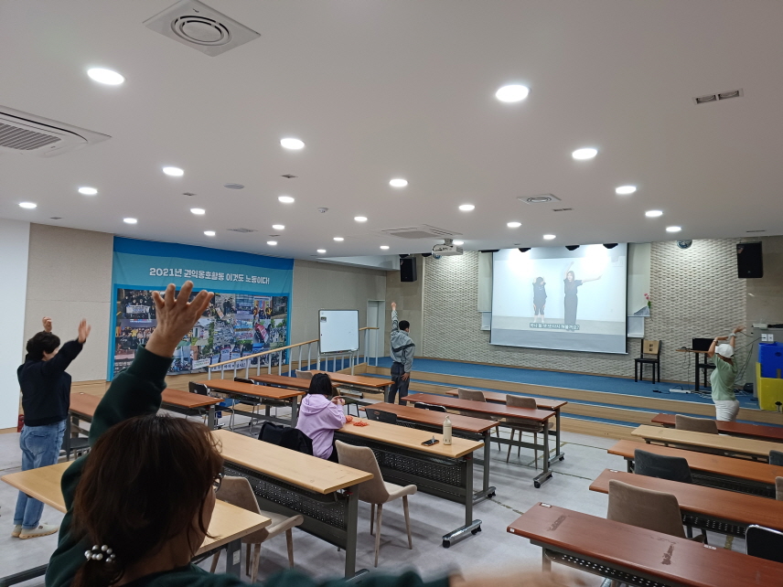 2024년 4월 15일(월) 두둠칫 방송 댄스 수업 사진