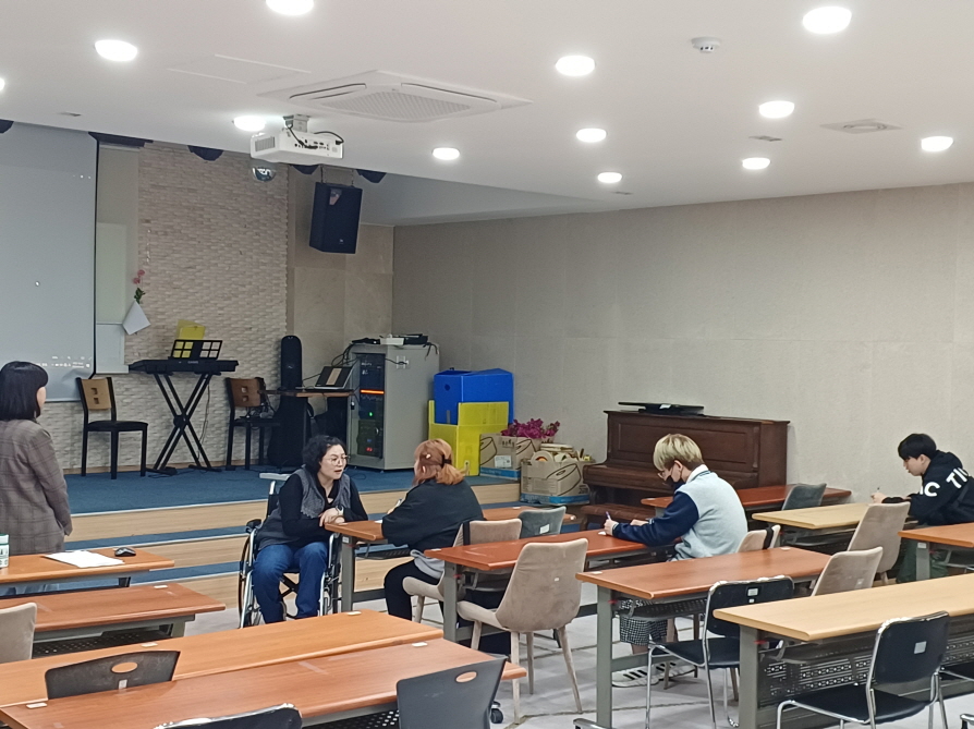 2024년 4월 9일(화) 중등 수학 수업 사진