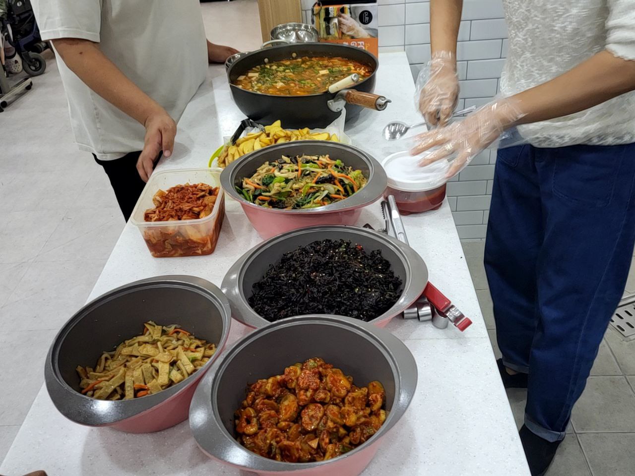 2022/09/08(목) - 점심식사(김치찌개, 오뎅볶음, 감자튀김...)