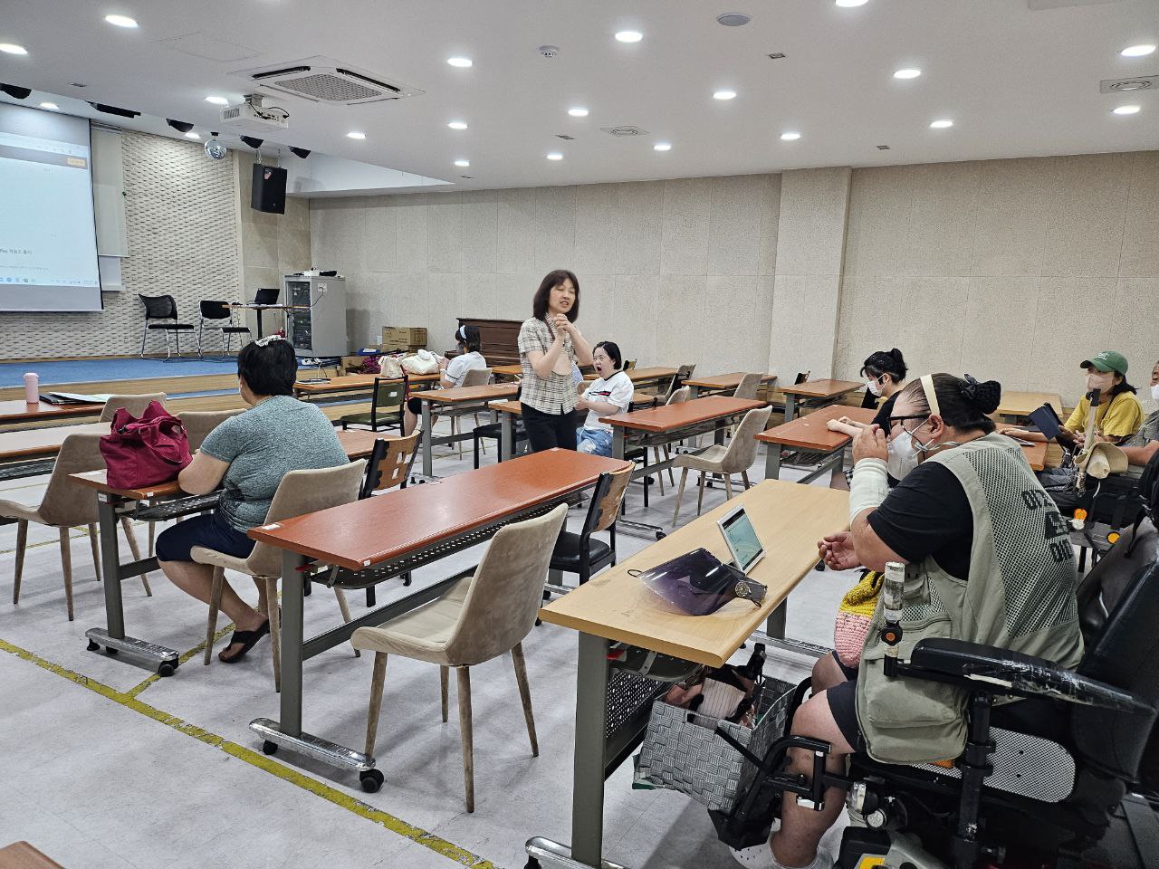 2023년 08월 25일(금) 중등시민사회 수업사진