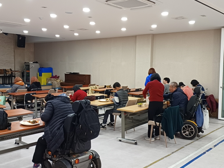 2024년 4월 1일(월) 점심 식사 사진(2)