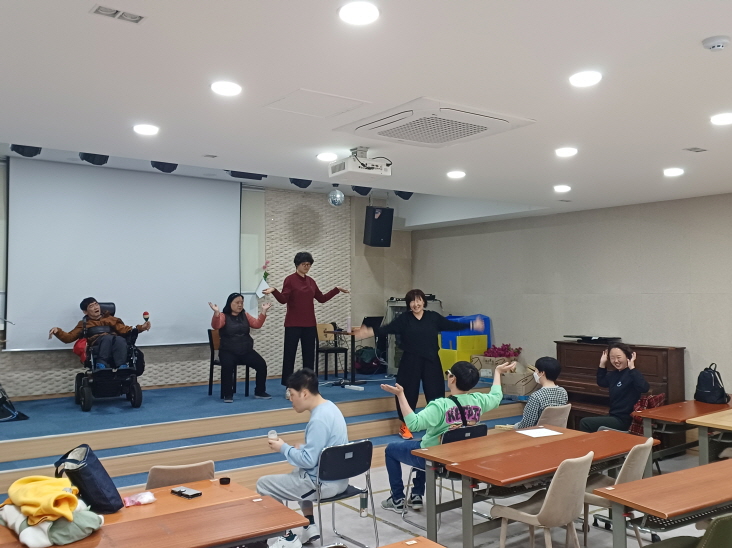 2024년 4월 1일(월) 춤 수업 사진