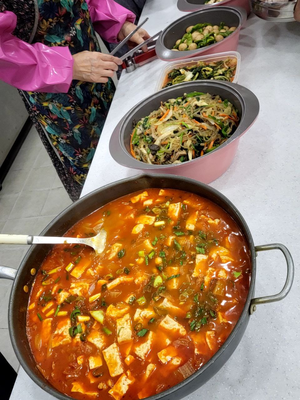 2022/08/09(화) - 점심식사(잡채, 김치찌개 ...)