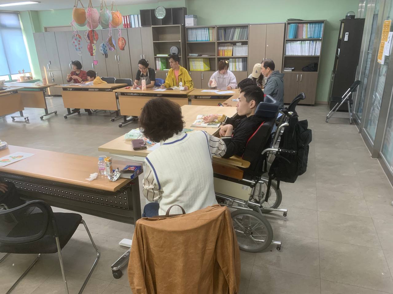 2025년 4월 18일(금) 두런두런 합반 수업사진