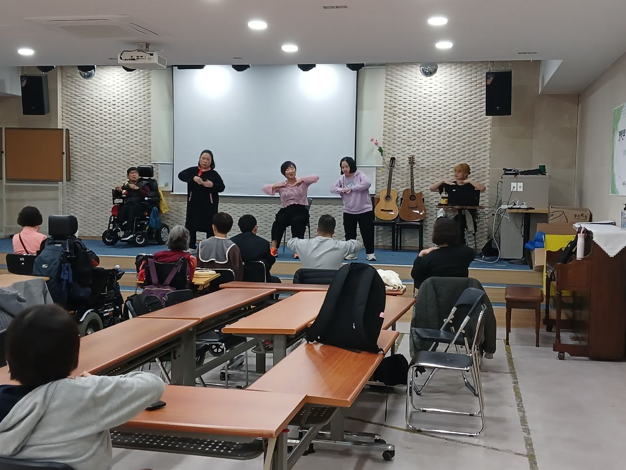 2024년 11월 4일(월) 춤 수업 사진