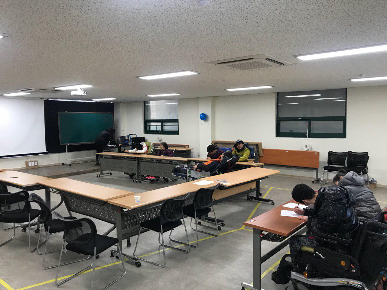 2019년 2월 25일 - 국어수업 사진