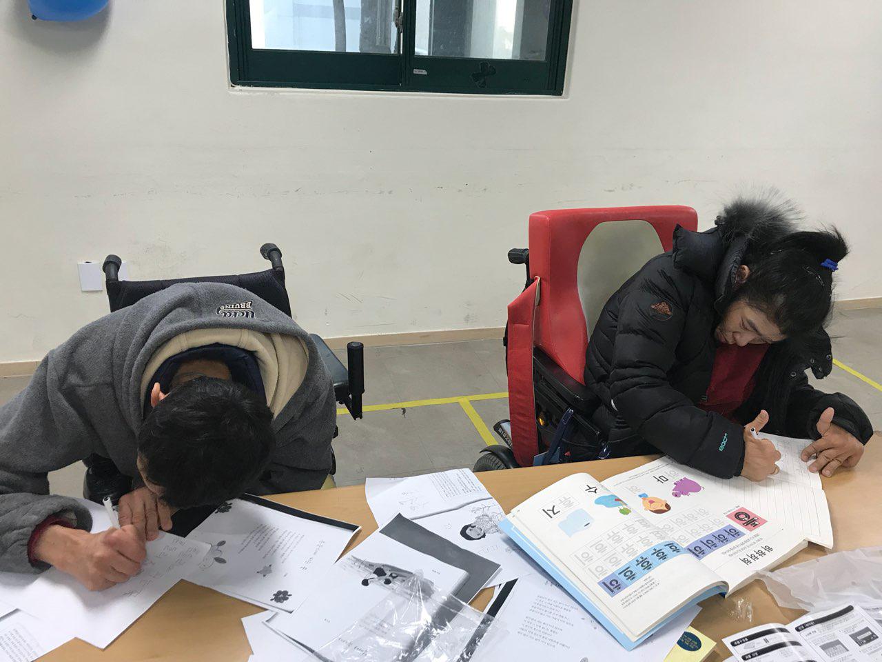 2018년 12월 17일 - 국어수업 사진