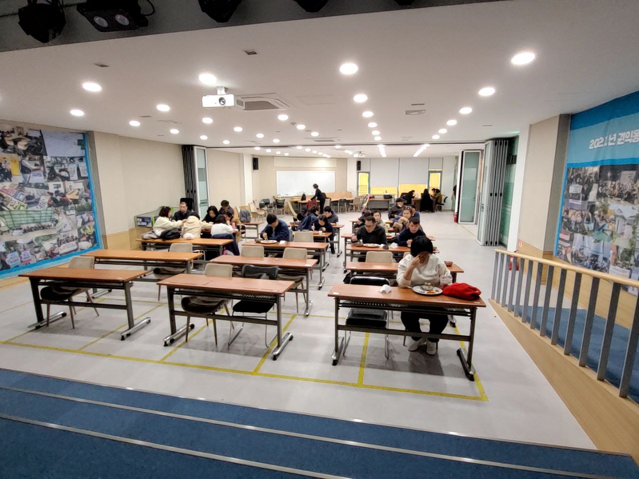 2022/11/24(목) - 점심식사(돼지고기수육, 부대찌개...)