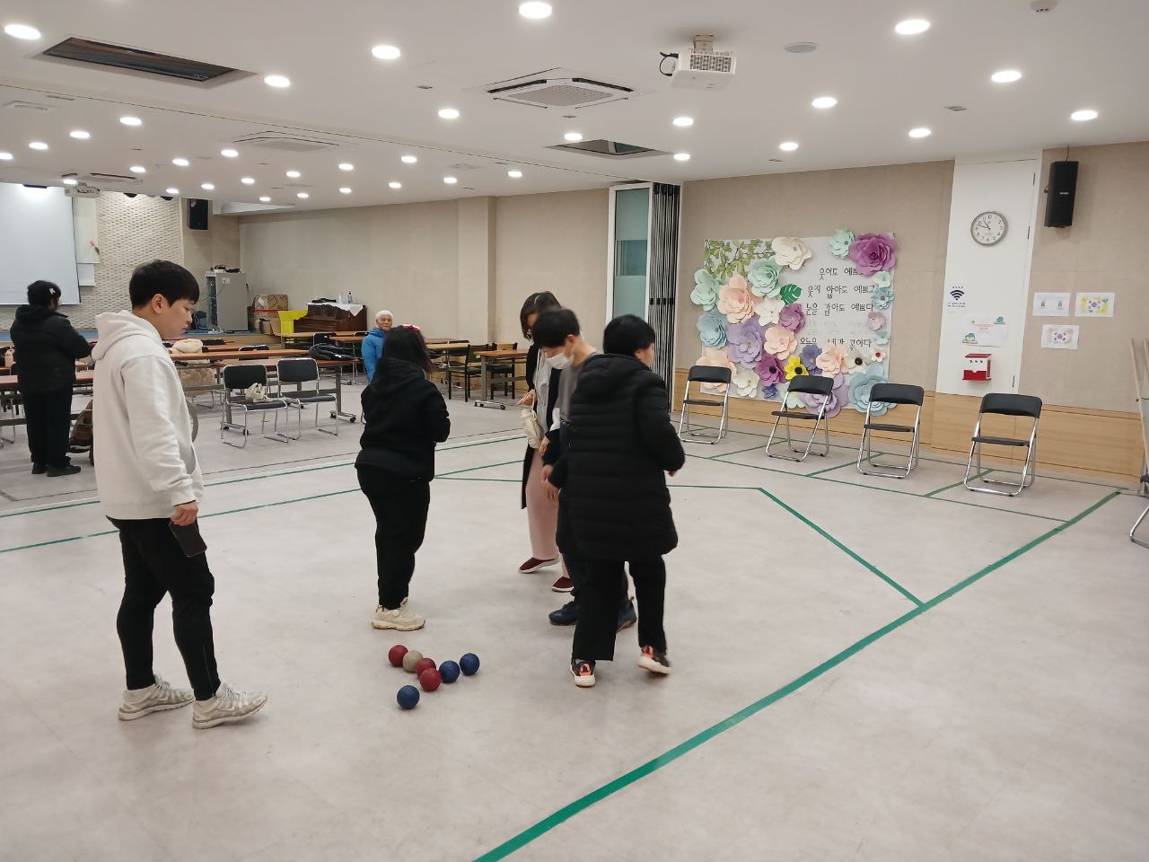 2024년 12월 2일(월) 보치아 수업사진입니다