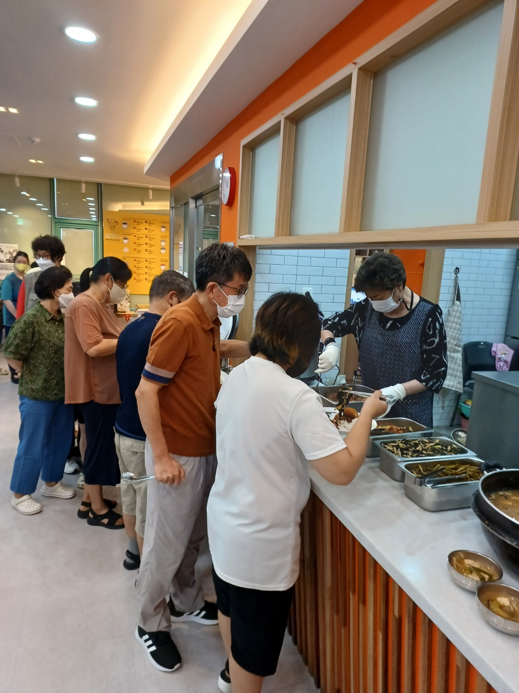 2023년 08월 28일(월) 점심급식(찜닭, 버섯된장국...)
