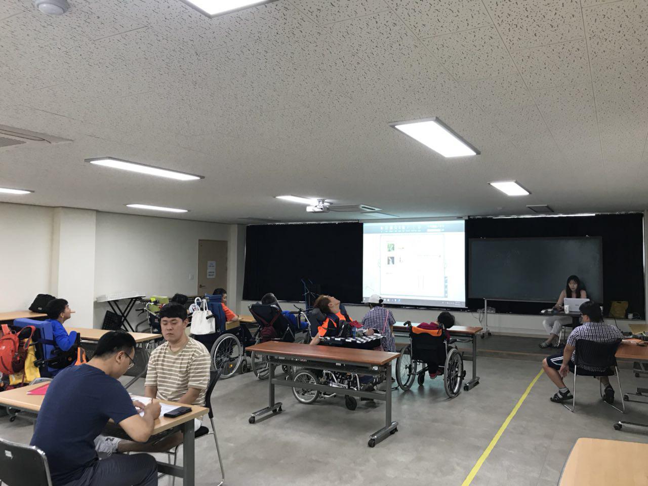 2018년 8월 27일 - 국어수업 사진