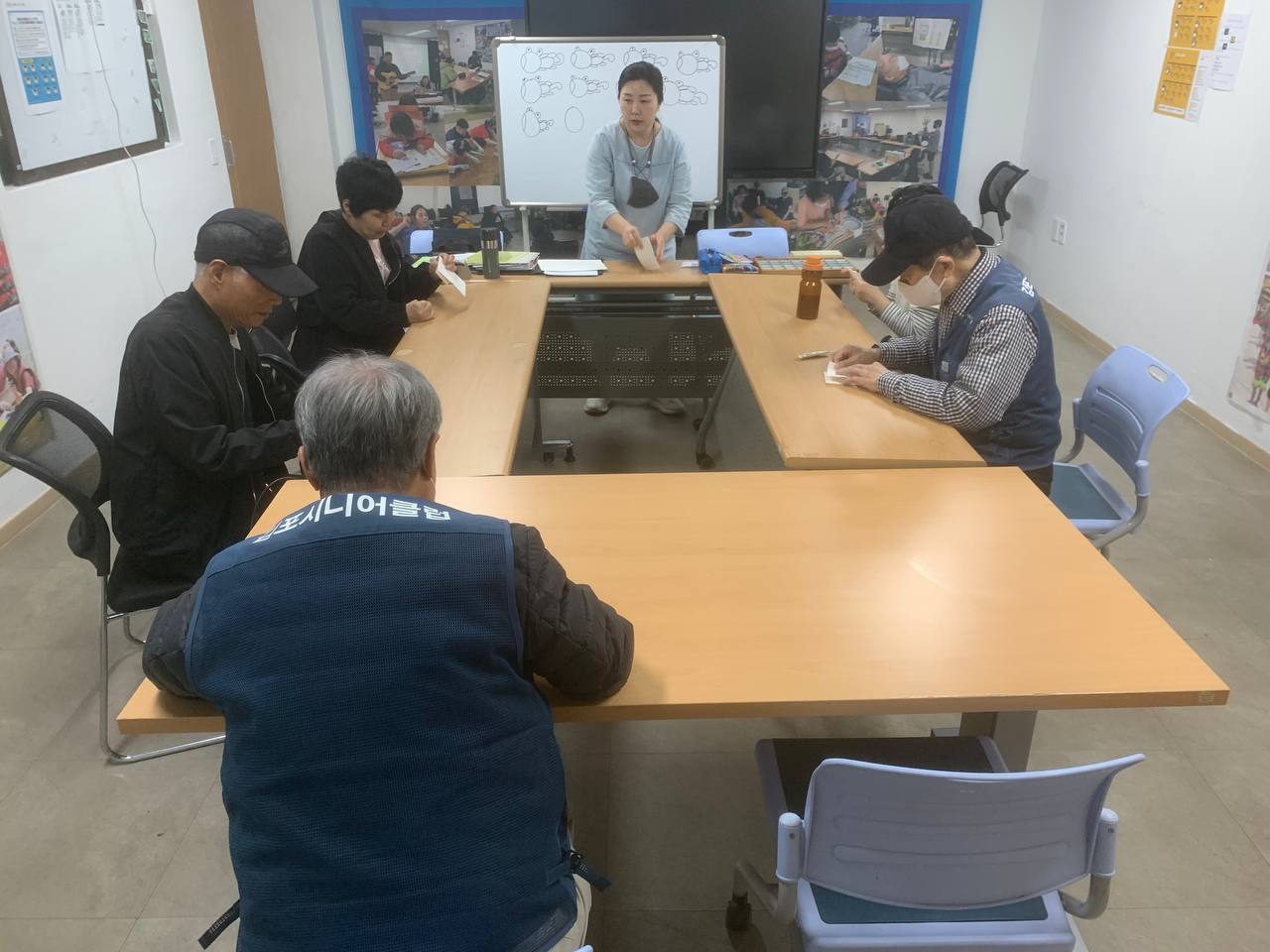 2025년 4월 25일(금) 지혜방 수업사진