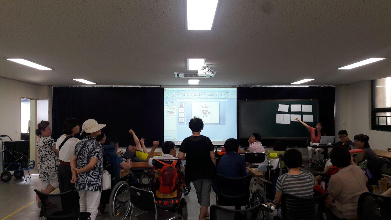 2018년 8월 10일 - 1회 학생회 사진