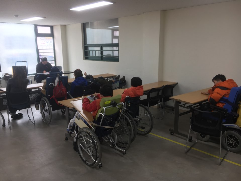 2018년 4월 6일 - 사회수업 사진