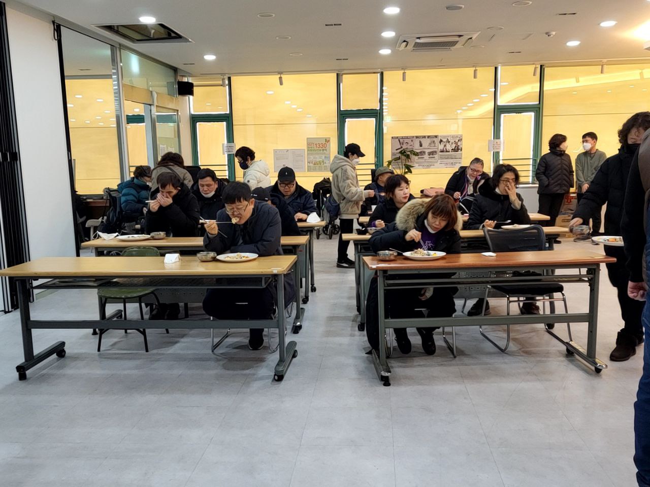2023/2/1(수)- 점심식사(베이컨볶음밥,미소팽이두부된장국...)