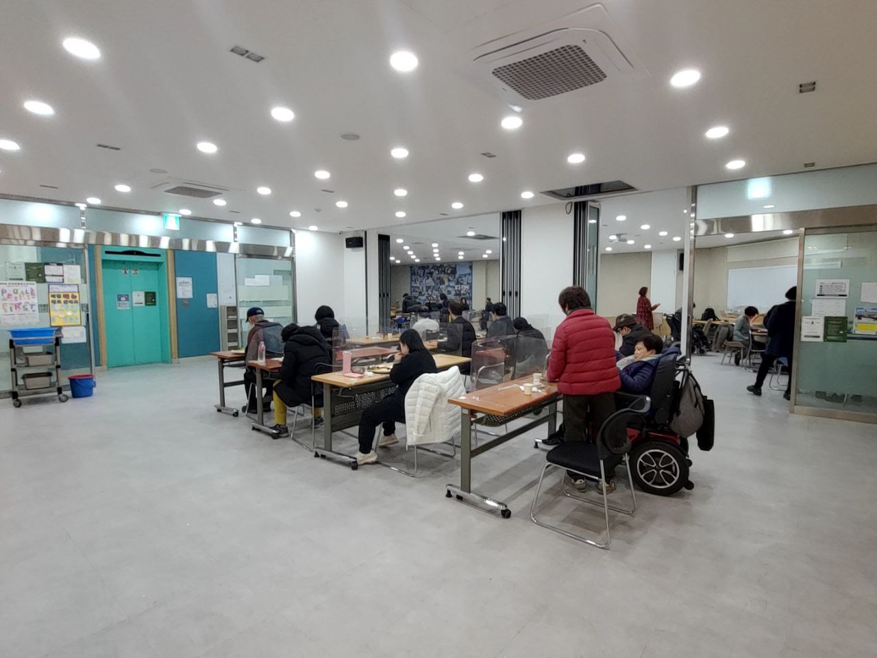2022/11/23(수) - 점심식사(제육볶음, 교자만두, 어묵뭇국...)