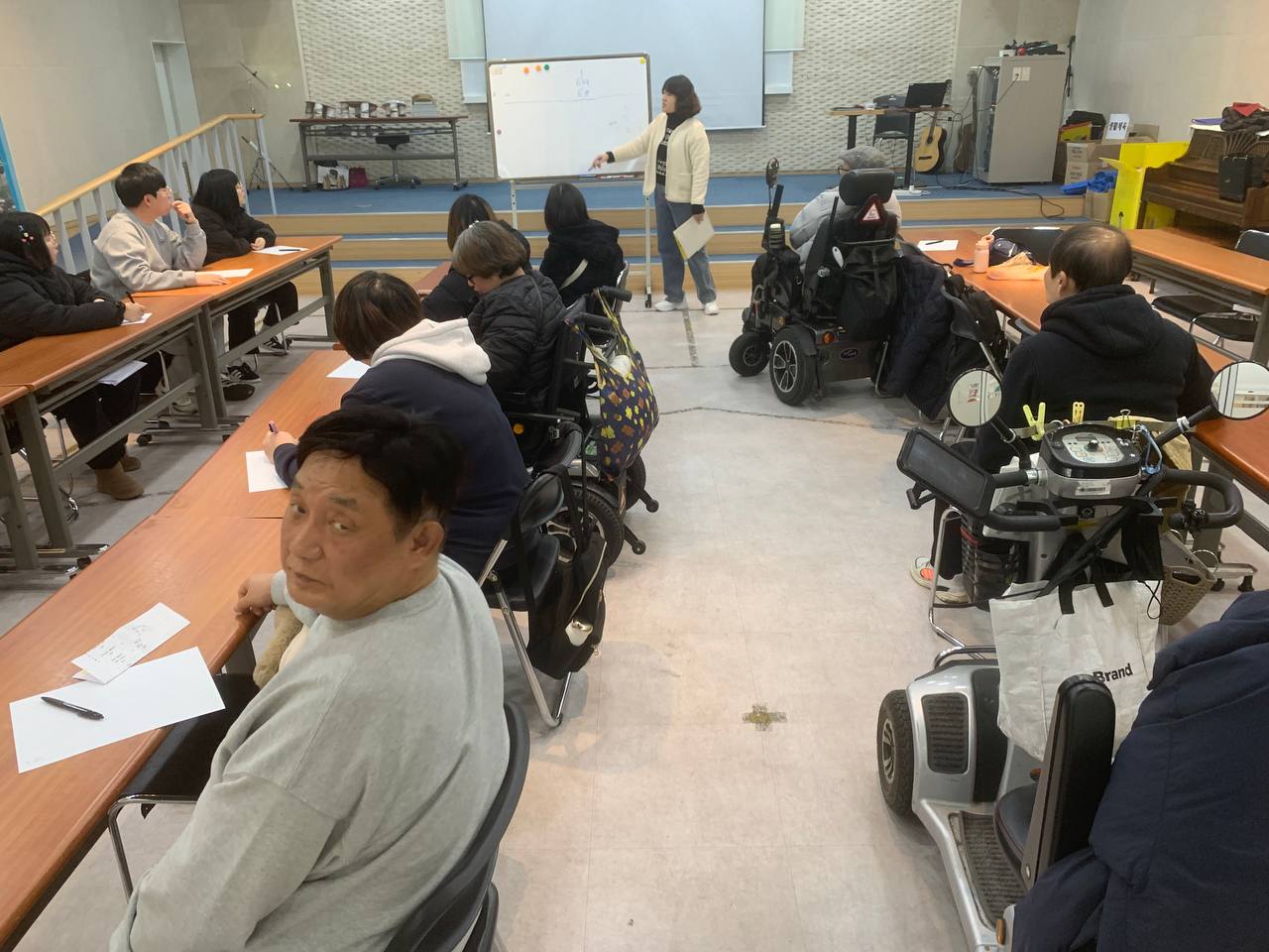 2025년 3월 18일(화) 중등수학 수업사진