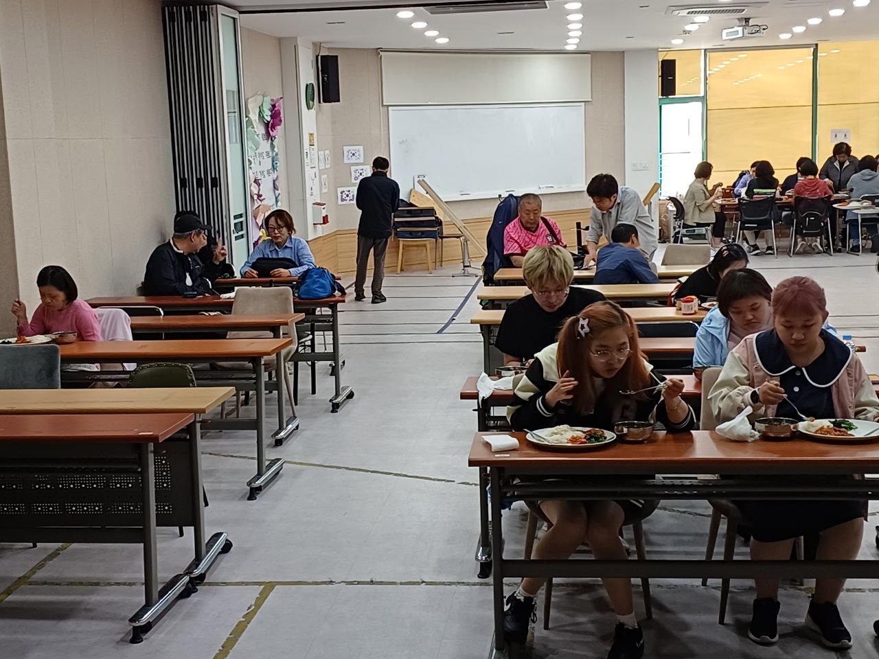 2024년 4월 23일(화) 점심식사 시간