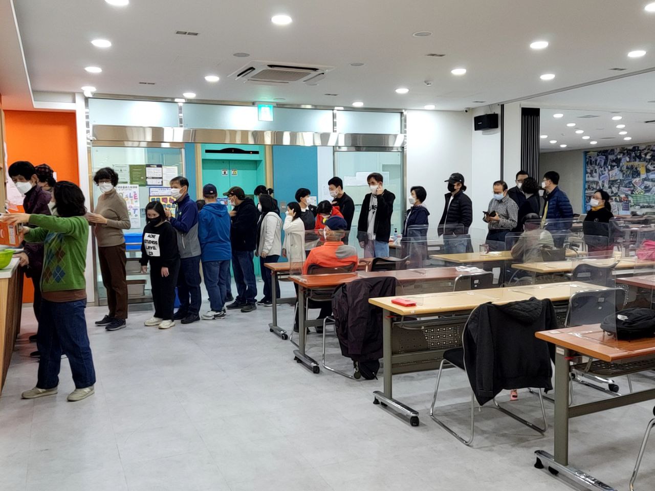 2022/11/01(화) - 점심식사(햄야채볶음밥,청포묵무침...)