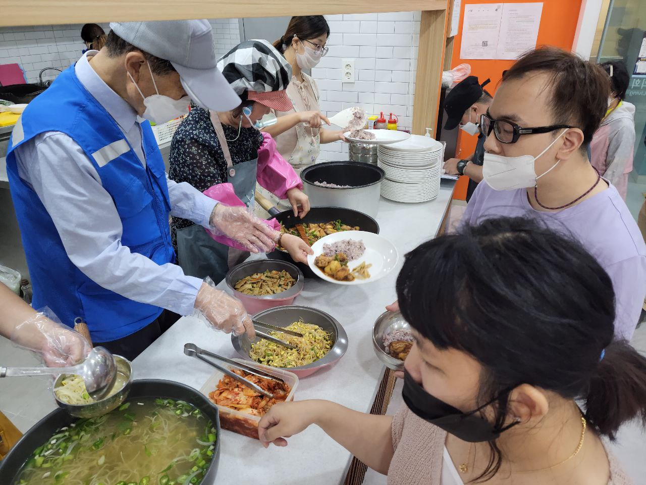 2022/06/14(화) - 점심식사(찜닭, 콩나물국...)