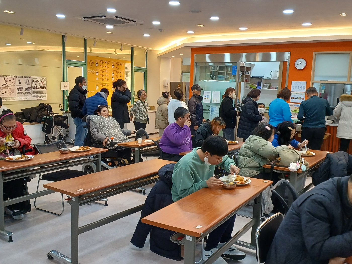 2023년 12월 05일(화) 점심급식(갈치조림, 콩자반...)