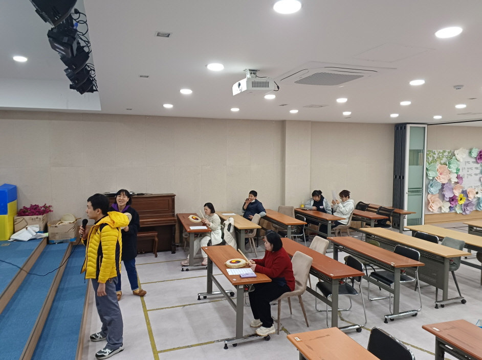 2024년 3월 28일(목) 민중 가요 수업 사진(1)