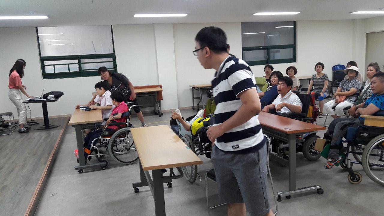 2018년 8월 10일 - 1회 학생회 사진