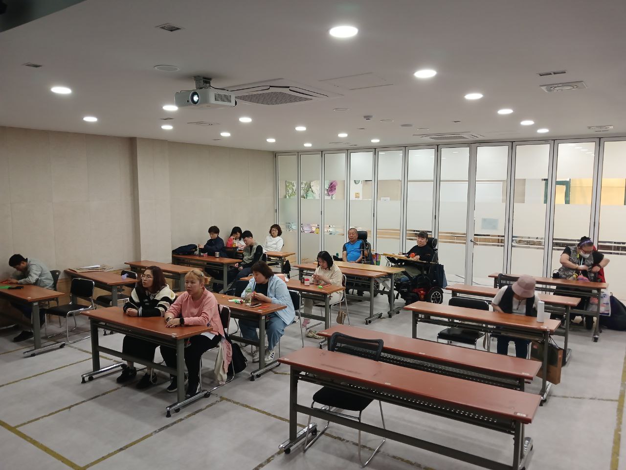 2024년 5월 10일(금) 해피투게더 중등 시민사회 수업사진