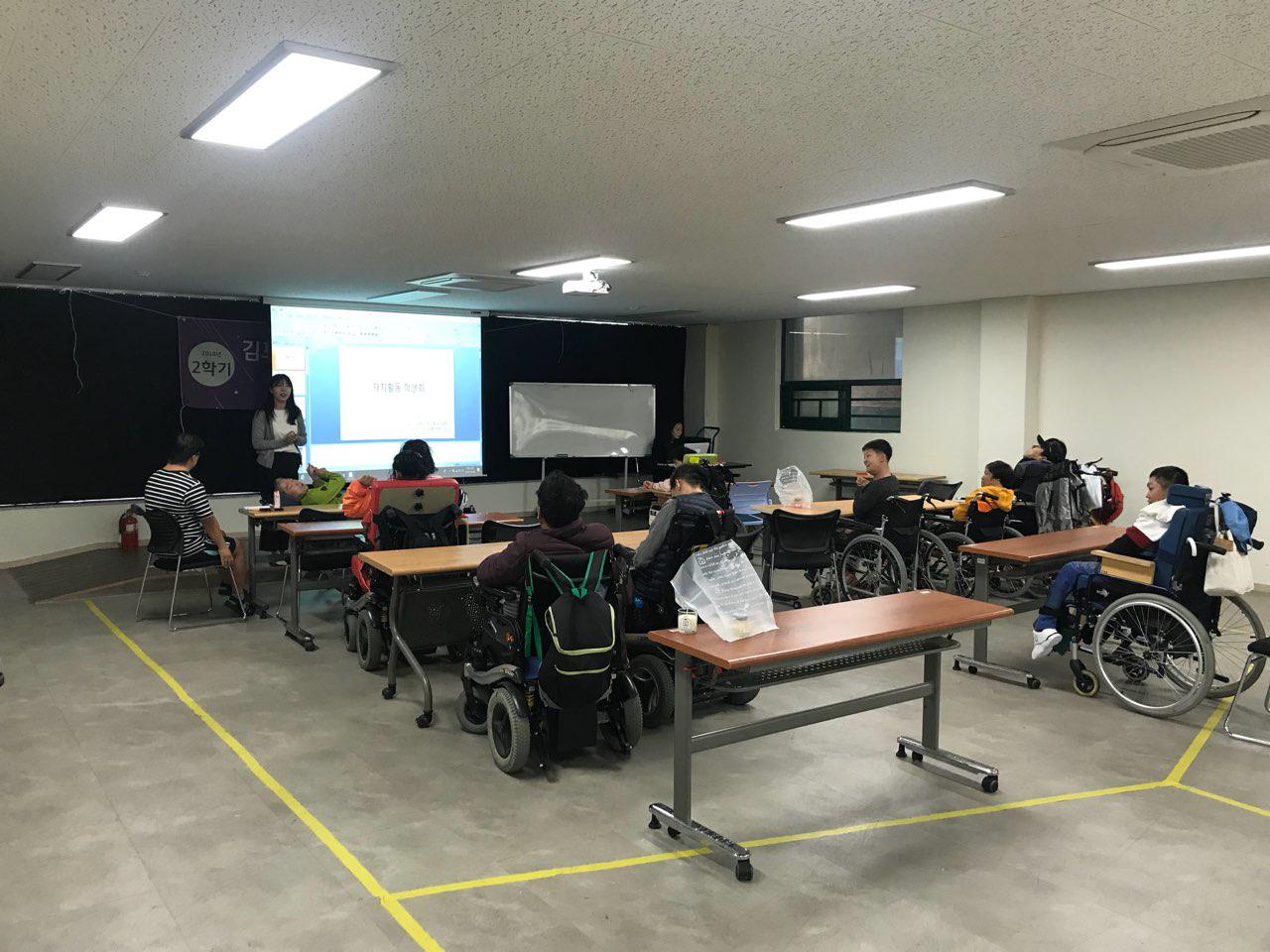 2018년 10월 25일 - 제3회 학생회 사진