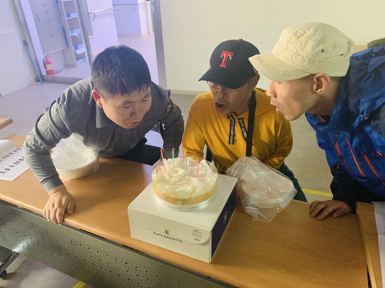 2019년 4월 30일 - 제3회 학생회 사진