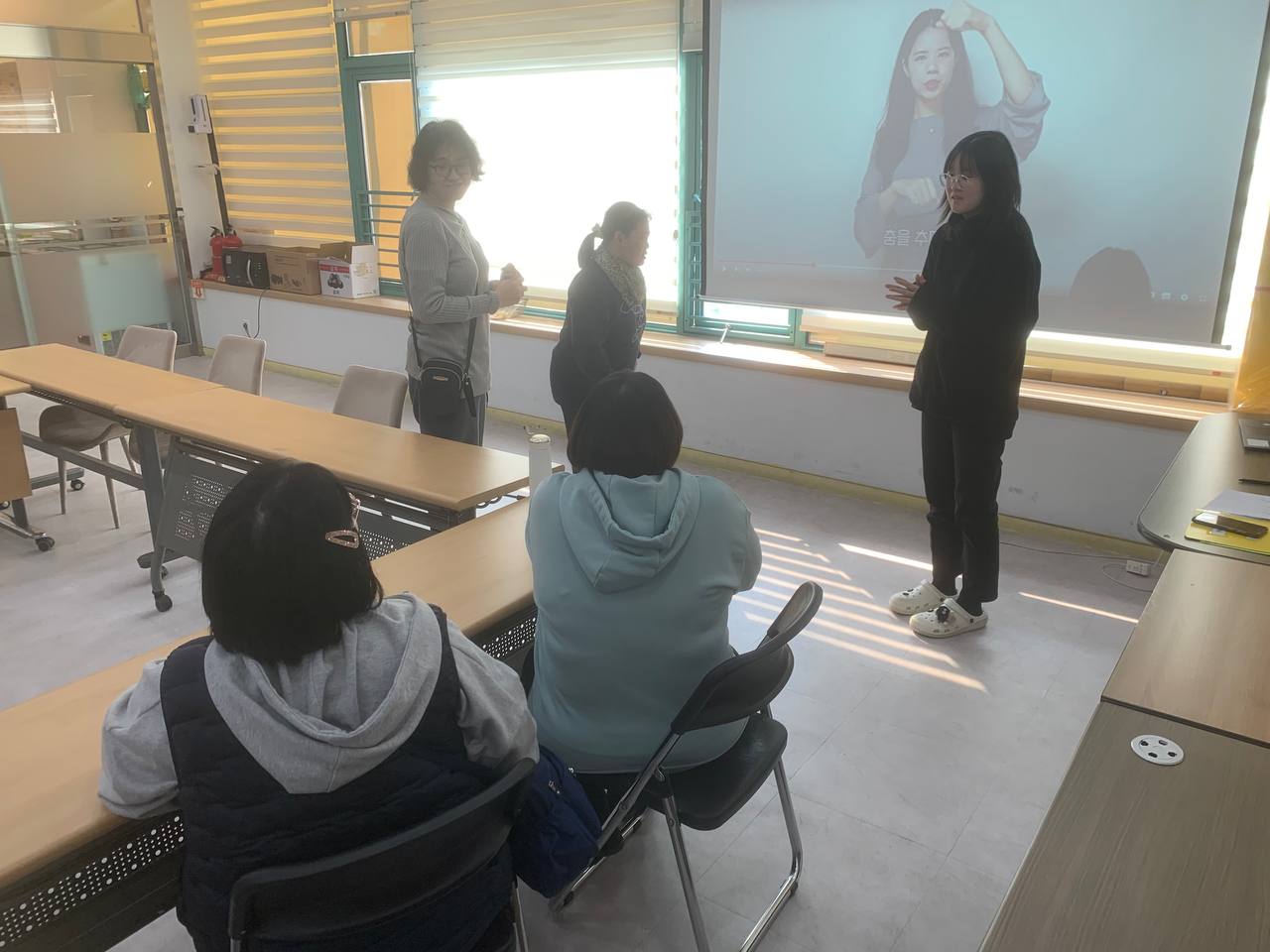 2025년 4월 3일(목) 수어 수업사진