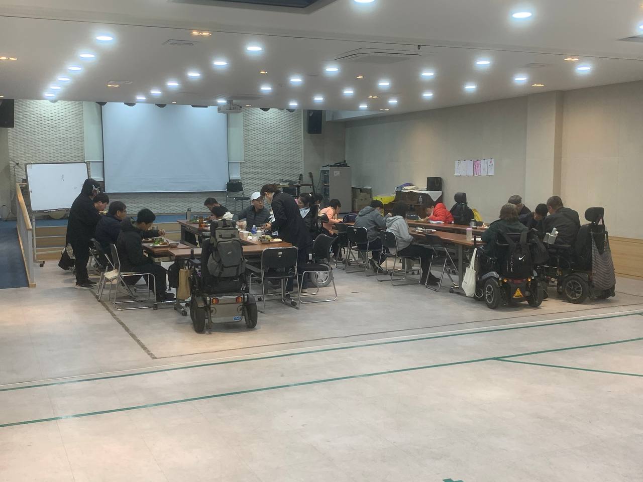 2025년 4월 15일(화) 점심식사 사진