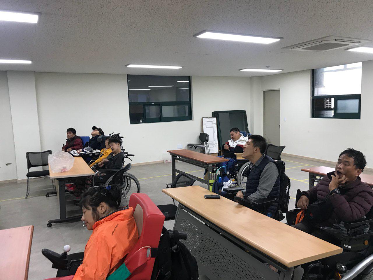 2018년 10월 25일 - 제3회 학생회 사진